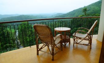 Jungle Edge Resort