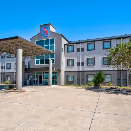 Motel 6 Harlingen, TX