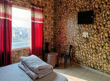 Lakshay Hotel