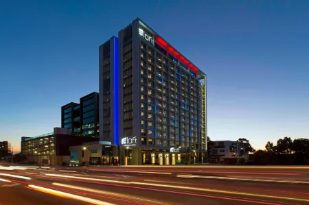 Aloft Perth Отели рядом со станцией Burswood Station