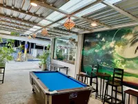 Eclipse Hostel and Bar