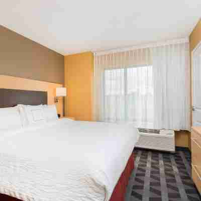 TownePlace Suites New Hartford Rooms