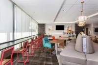 Home2 Suites by Hilton Cedar Rapids Westdale - فطور