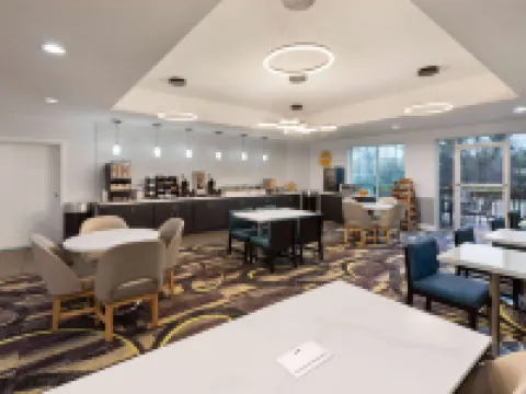 La Quinta Inn & Suites by Wyndham Austin - Cedar Park Hotels in Cedar Park