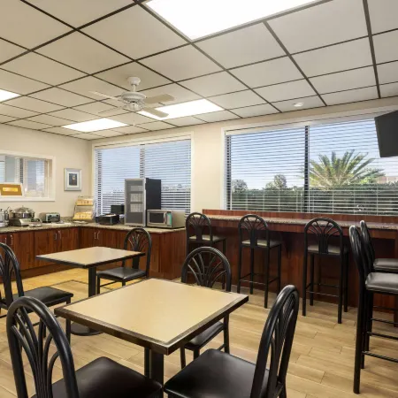 Days Inn by Wyndham Cocoa Beach Port Canaveral