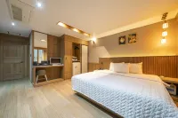 Busan Dadaepo One Hotel - Motels