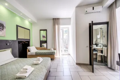 Napoli Suite Hotels near Stazione Napoli Centrale
