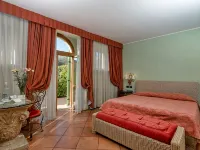 Active Hotel Paradiso Hotels in Кастельнуово-дель-Гарда
