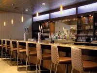 Radisson Hotel Freehold - bar