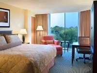 Hilton Houston Westchase Hotels in der Nähe von AGA Photo Studio
