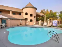 Super 8 by Wyndham Bakersfield South CA