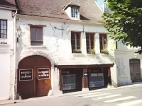 Logis - Hôtel & Restaurant Saint Nicolas 뜨히-샤또 호텔