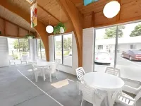 Lighthouse View Motel - parking