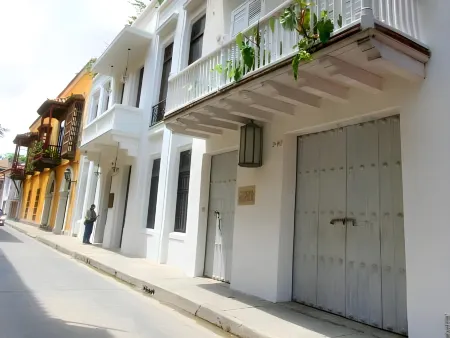 Hotel Casa la Mantilla by Faranda Boutique Отели рядом с достопримечательностью «Torre del Reloj»