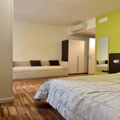 Donna Eleonora Residence Hotels in der Nähe von La Raccolta delle Acque