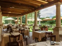 Knob Hill Inn - breakfast
