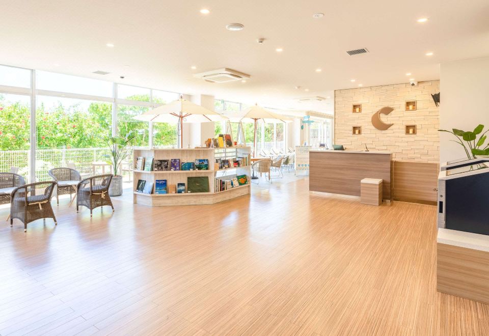 2. 컴포트 호텔 이..