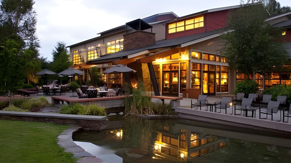 Cedarbrook Lodge
