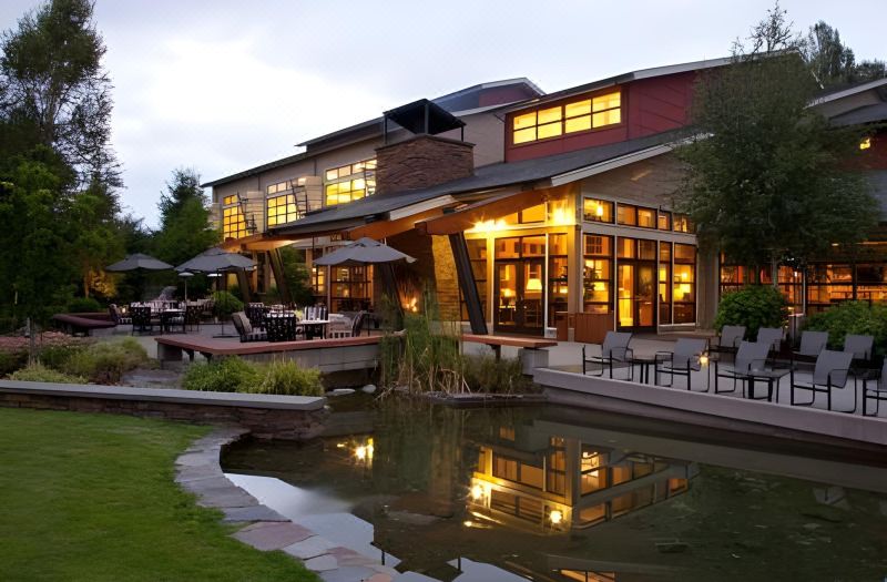 Cedarbrook Lodge