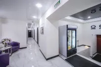 Aleks Hotel na Muzhestva Hotel