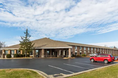 Baymont by Wyndham Louisville South I 65