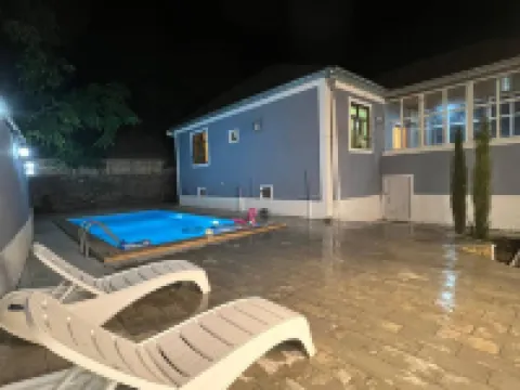 Cozy House with Swimming Pool Near City Center No1 Hotels in Gebele