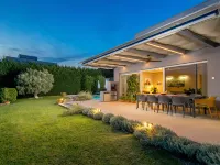 Vista Hotel di 