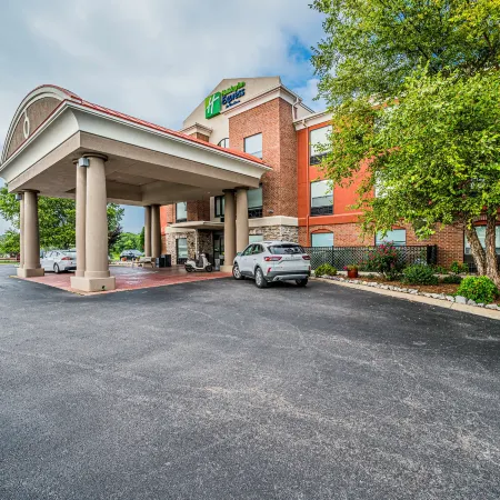 Holiday Inn Express & Suites FRANKLIN by IHG