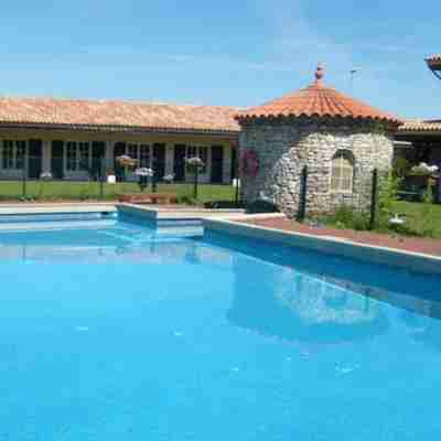 Logis Hôtel Lensotel Fitness & Recreational Facilities