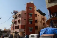 FabHotel Shri Krishna - Near Lalita Tower, Jetalpur