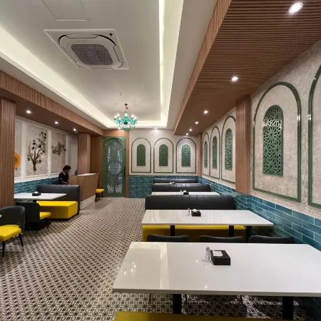 Esquire Hotel Near BKC Mumbai