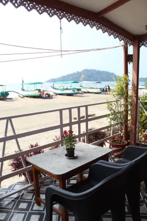 Lira Beach Place Отели в г. Мапуса