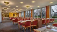 Holiday Inn - the niu, BLADE SOLINGEN by IHG - Wifi