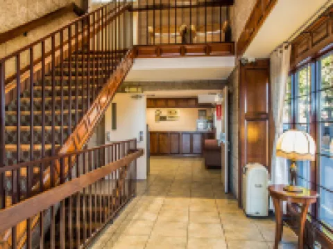 エコノ ロッジ ミリデール - サウシングトン サウシングトンのホテル