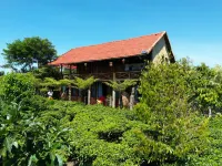 Tea Garden House Hotels in Lộc Phát