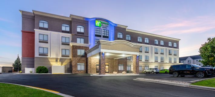 Holiday Inn Express & Suites CHEYENNE by IHG Hotels in Cheyenne