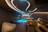 Mediterranean Palace - Romantic