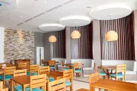 GRAN MUTHU ENSENADA HOLGUIN Hotels near Playa Estero