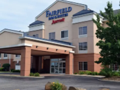 Fairfield Inn & Suites Youngstown Austintown Hotels in Austintown