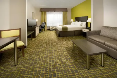 Holiday Inn Express & Suites Caryville Hotels in Caryville