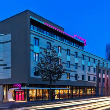 Moxy Duesseldorf South Отели рядом с достопримечательностью «Хассельс»