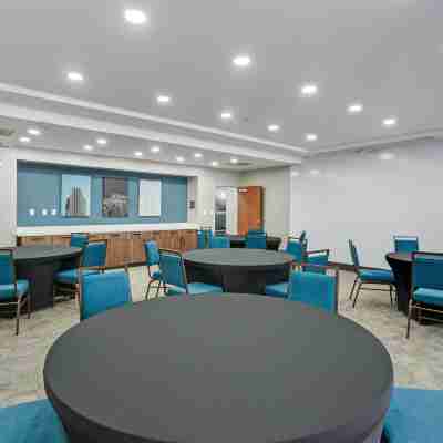 ハンプトン  イン  ヒューストン - ペアランド Dining/Meeting Rooms