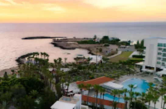 Cavo Maris Beach Hotel