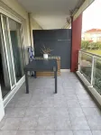 T2 46m2 apartment with 12m2 terrace overlooking the estate's superb swimming pool