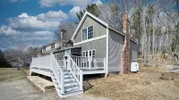 Sunny Cottage Hotels near Engine