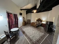 Country, Cows & Fishing Lake Studio- 2nd floor