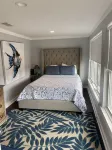 Lake Hamilton Cottage by Terri