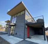 Beautiful 2BD + 2BA Home! King Beds! Hot Tub! Pool! Walk to downtown.