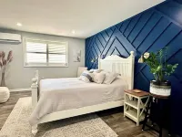 Lovely Renovated 2-Level Condo + Pool + Steps to the Beach! Hotels in 