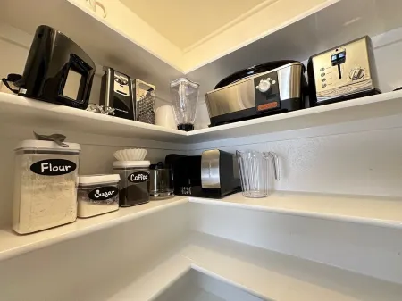 Hill Country Home; King & Queen Suites; Game Room, Office & Fire Pit - Kerrville